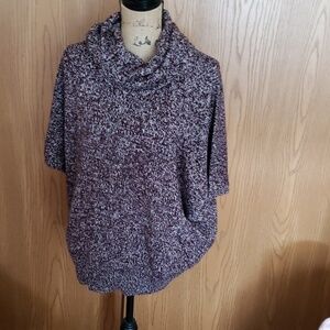 Large new York & company brown and white sweater